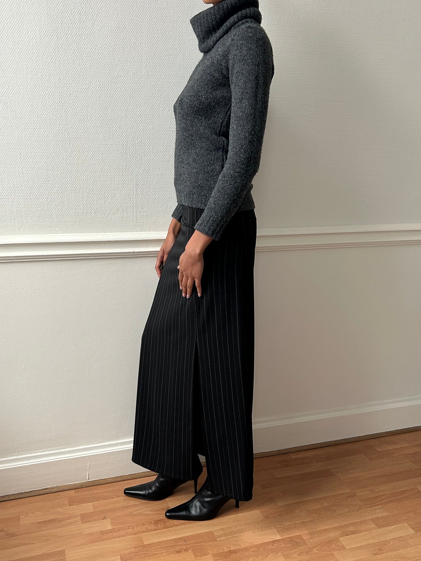 90s PINSTRIPED MAXI SKIRT