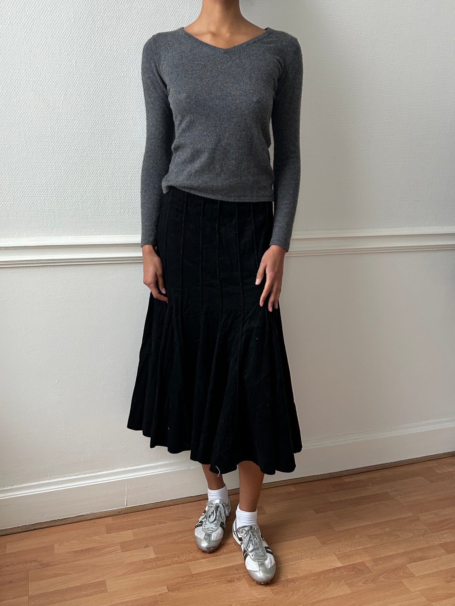 90s BLACK CORDUROY SKIRT