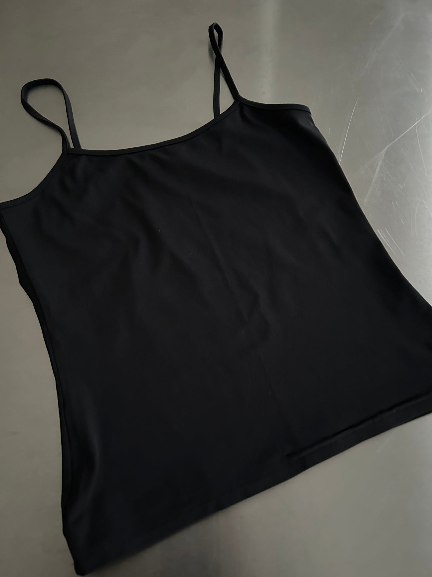 90s BLACK CAMI TOP